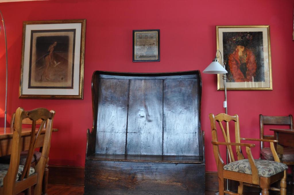 Old Ivy House Bed & Breakfast Нанітон Екстер'єр фото